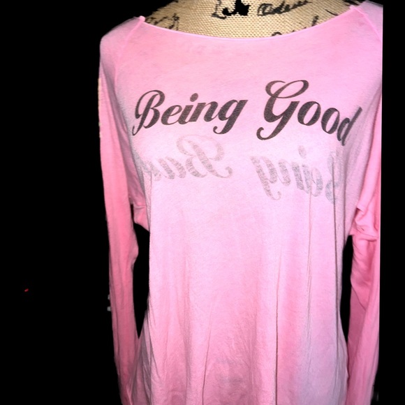 NWOT- WILDFOX Pink Distressed Hem Top